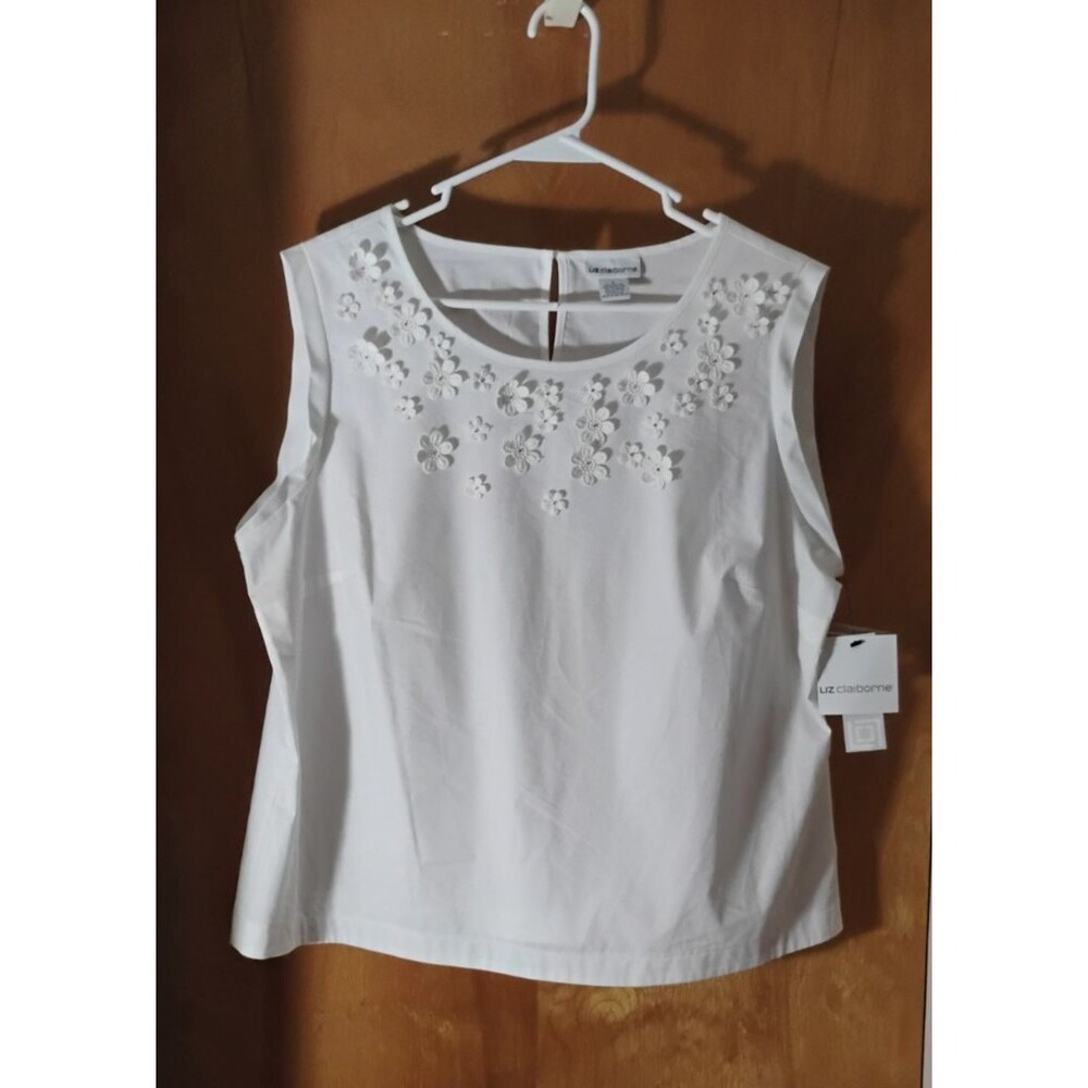 NWT Liz Claiborne Women White Sleeveless Blouse Size L Cotton Blend Top ($45)